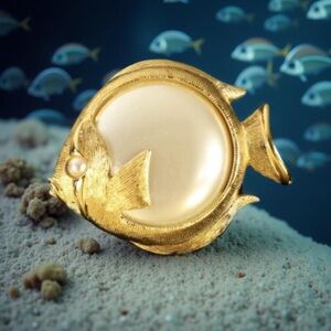 Napier Angel Fish Brooch Pin Huge pearl Cabochon Body Brushed Gold Tone